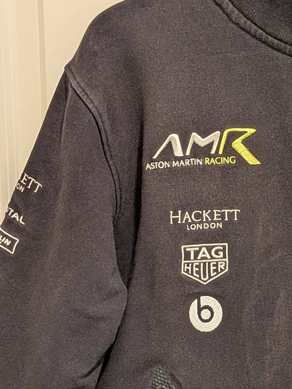 FUC Aston Martin x Hackett London L Embroidered Formula 1 Zip Sweatshirt - Picture 2 of 8